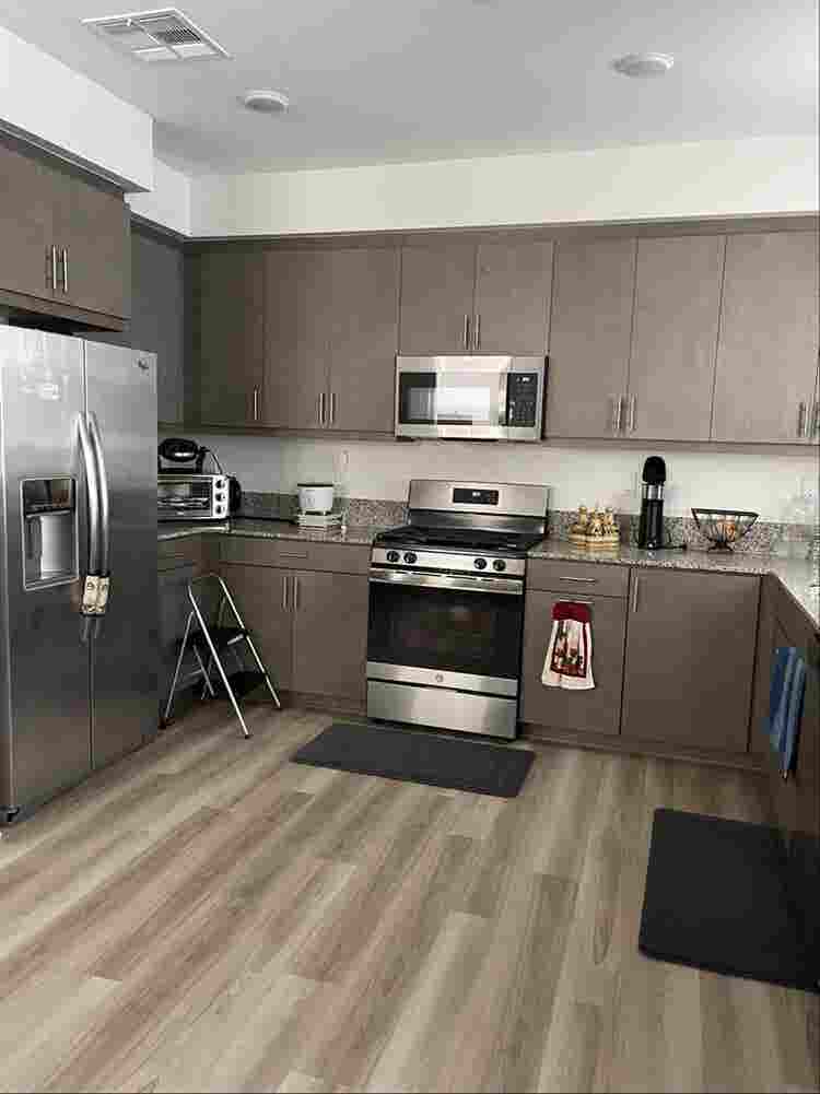 Room 4rent near Fwy