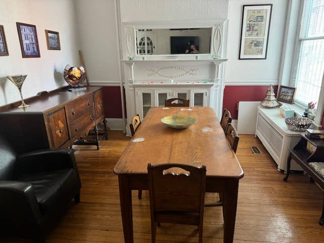 Furnished room, summer sub possible
