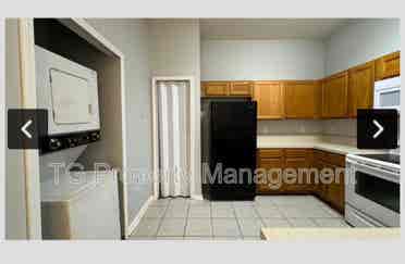 Looking for female to rent with me