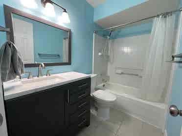 Private Room All Utilities Included