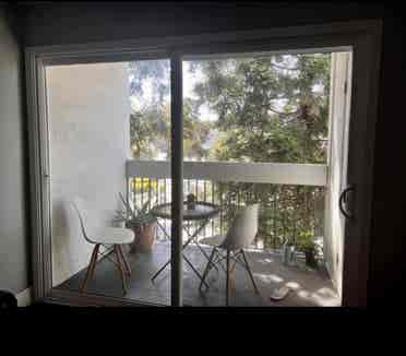 Roommate wanted in Oakland/Temescal