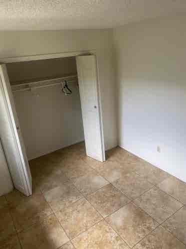 Searching for chill roommate