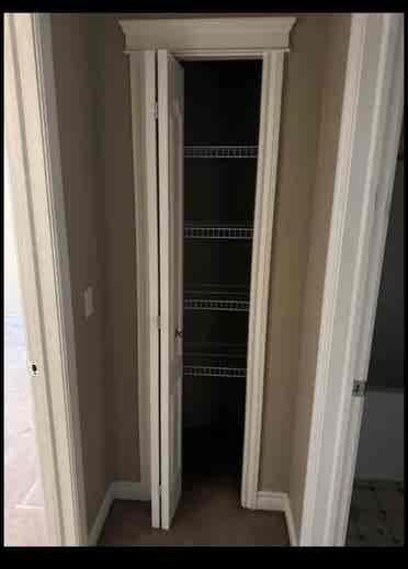 Looking for Female Roomie -August 1