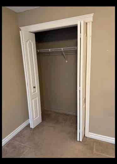 Looking for Female Roomie -August 1