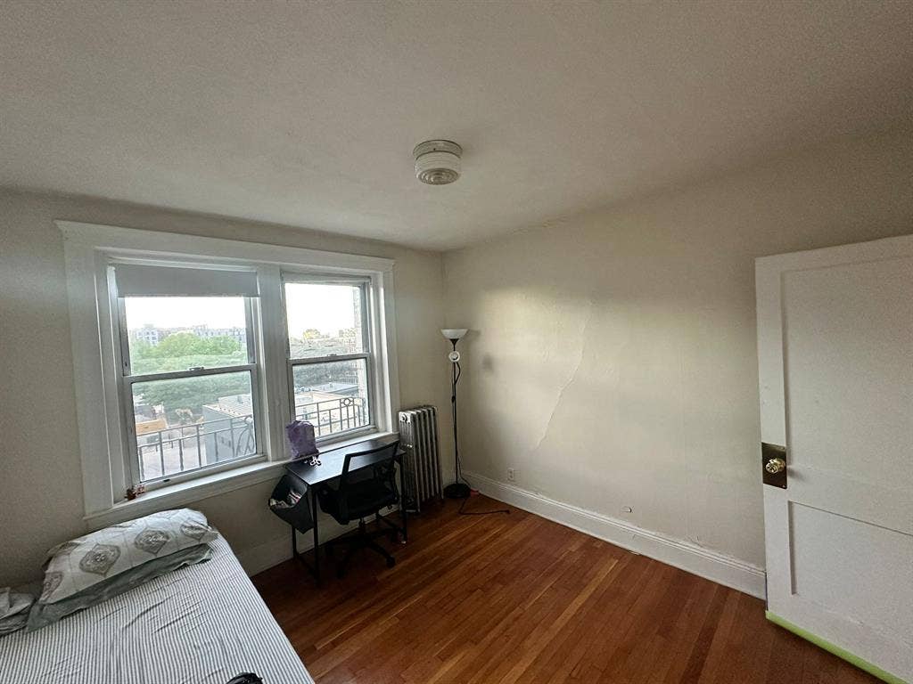 2 Private Beds lease, $
