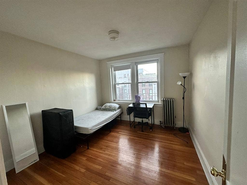 2 Private Beds lease, $