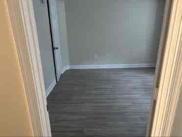 Single room with personal bathroom