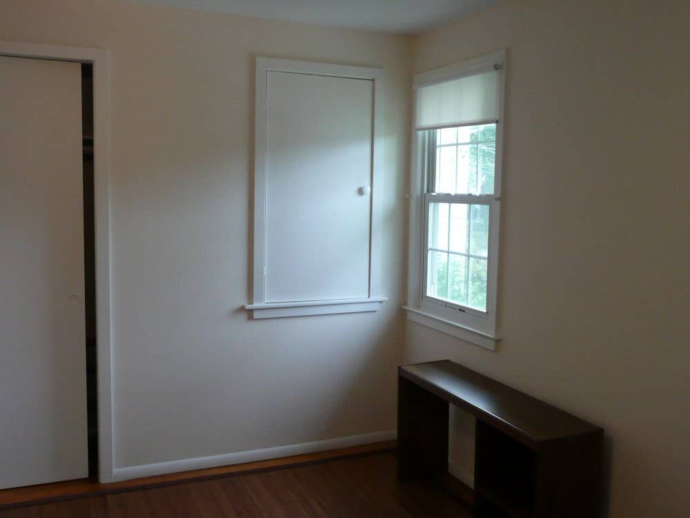 Great Room in Lawrenceville!