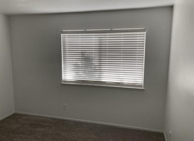 Room for rent with private bathroom