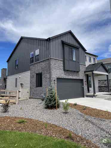 Newly built 4 bedroom home