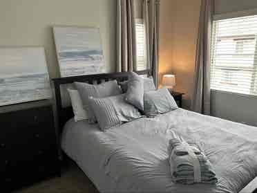 Private Room in townhouse