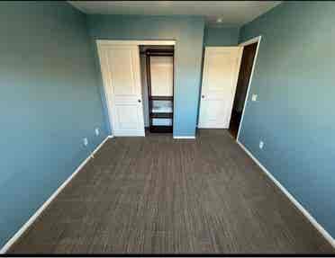 Private Room in townhouse