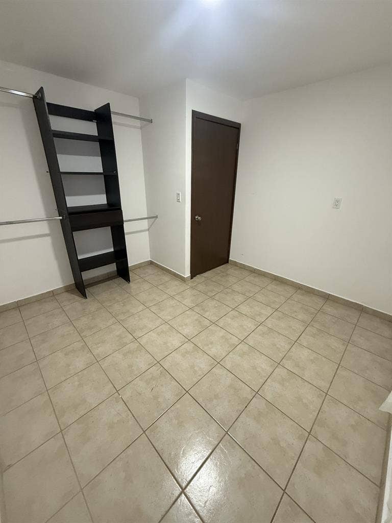 Se busca roomie para compartir casa