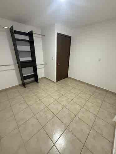 Se busca roomie para compartir casa