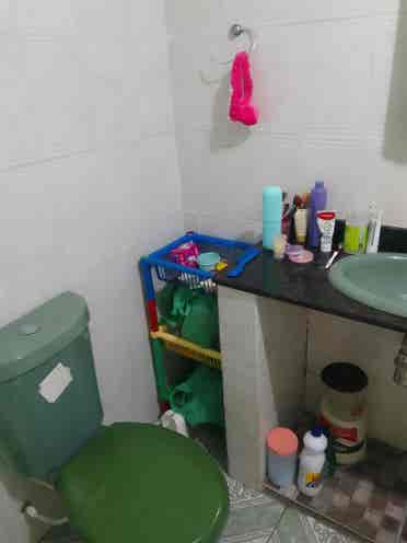 Alugo quarto somente para mulheres