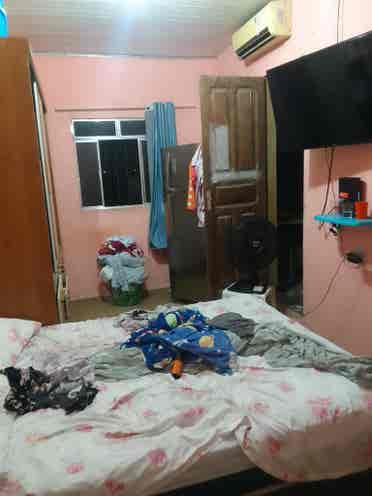 Alugo quarto somente para mulheres