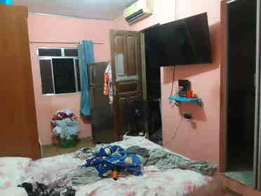 Alugo quarto somente para mulheres