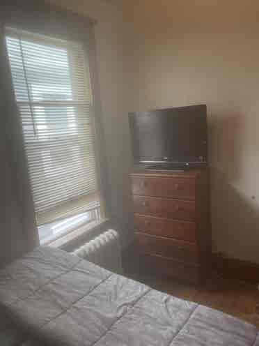 Furnished room