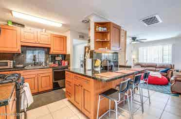UofA campus Roommates needed!