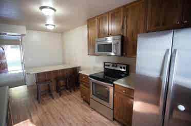Selling my F priv bed/bath lease!!!