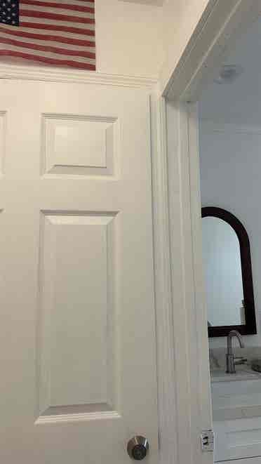 Furnished Room w own Bathroom