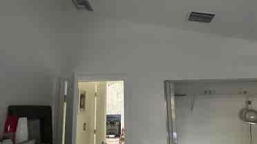 Furnished Room w own Bathroom