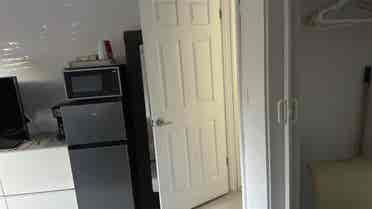 Furnished Room w own Bathroom