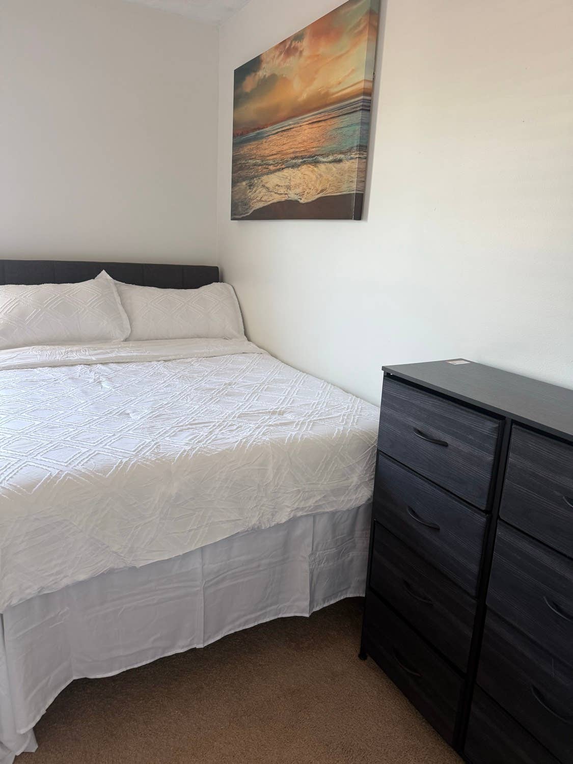 Private Bedroom In Beautiful Home