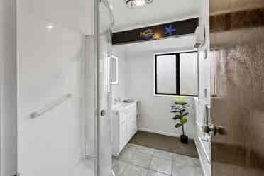2 Bedrooms For Rent