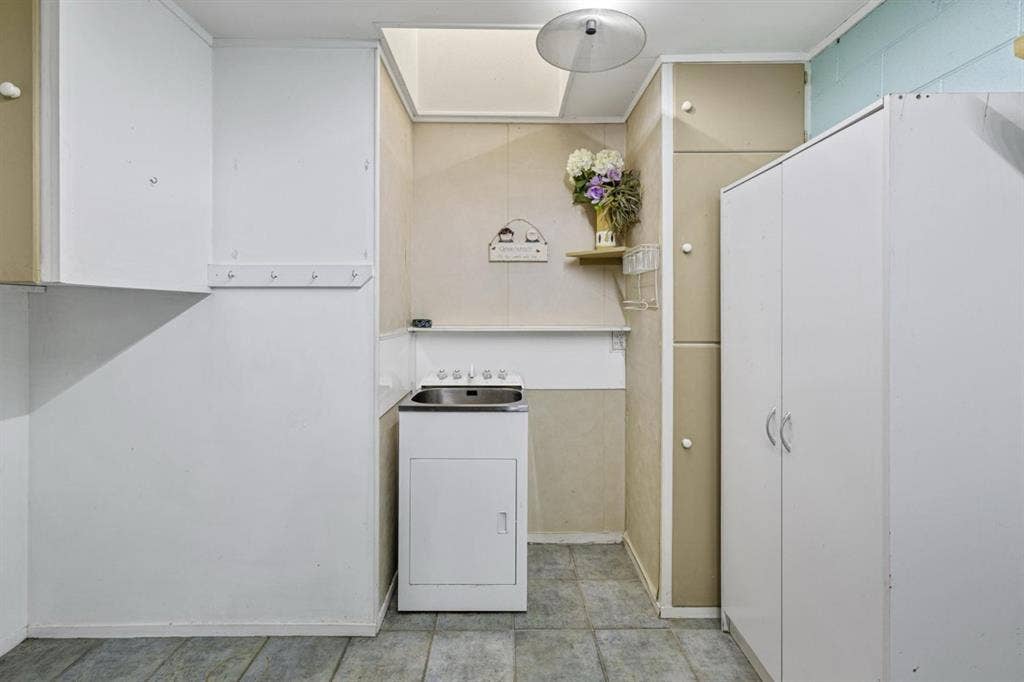 2 Bedrooms For Rent