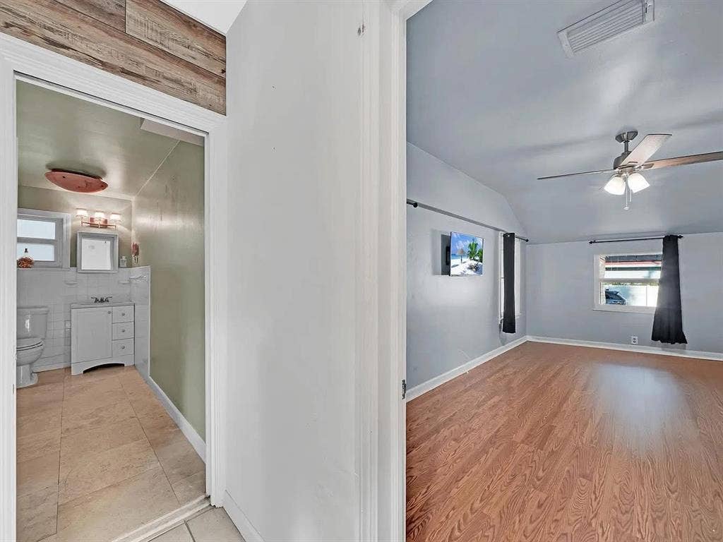 Room Close to Downtown West Palm