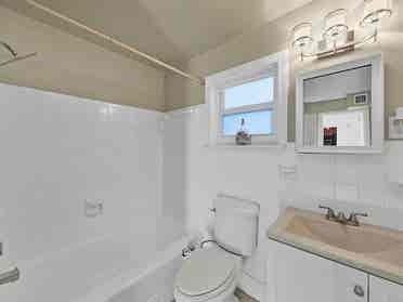 Room Close to Downtown West Palm