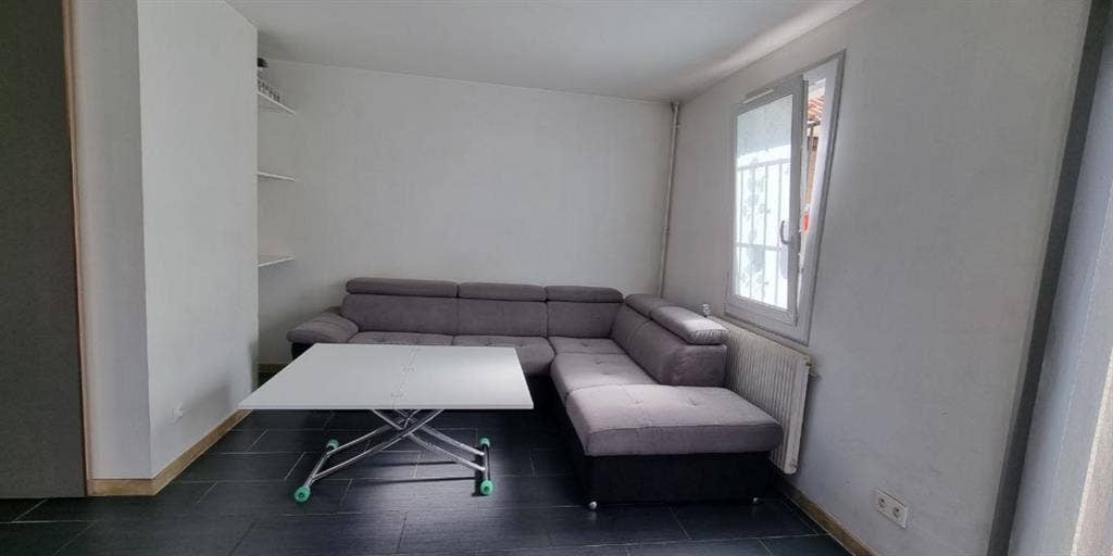 Cozy Shared House, 2 min from RER A
