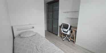 Cozy Shared House, 2 min from RER A