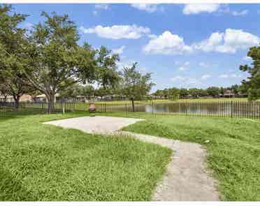 2bdrms & game rm available to rent