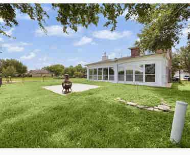 2bdrms & game rm available to rent