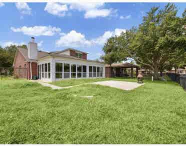 2bdrms & game rm available to rent