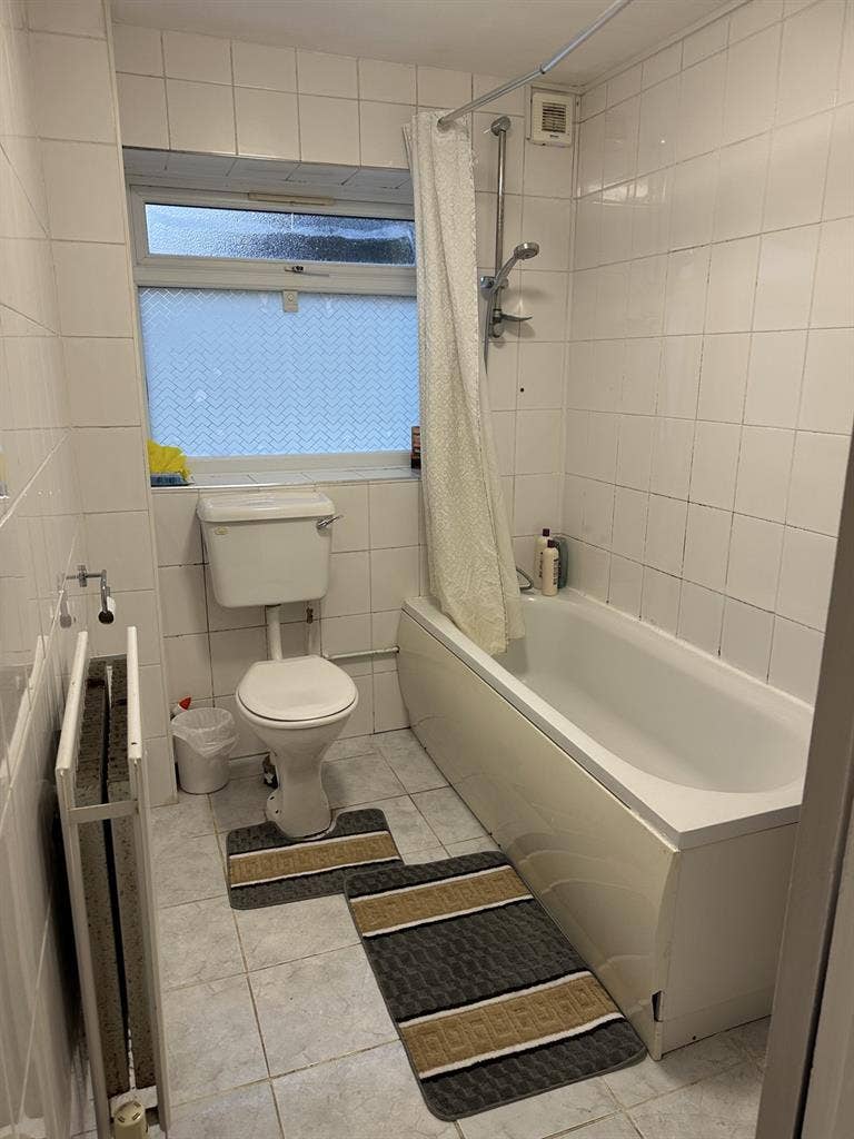 A double bedroom available for rent
