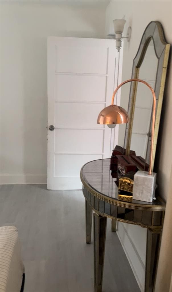 Sunny bedroom-3 min walk to beach