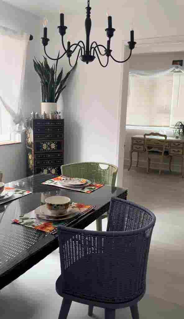 Sunny bedroom-3 min walk to beach