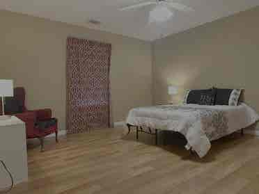 Master Suite w/Private Bath
