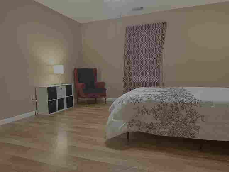 Master Suite w/Private Bath