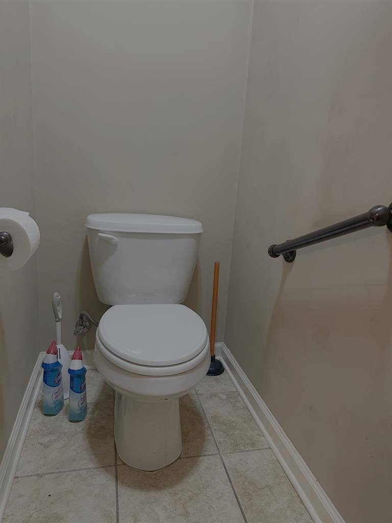 Master Suite w/Private Bath