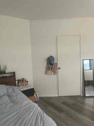 ✨Spacious Room in Midtown South✨