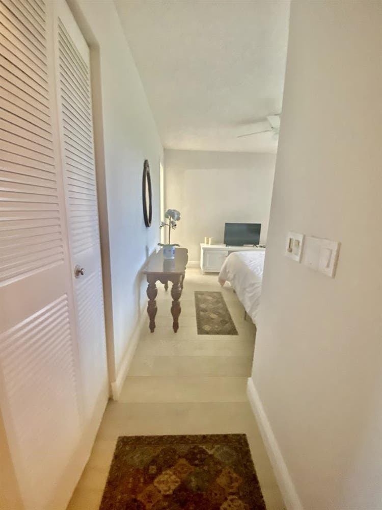 Room with End-Suite Bathroom