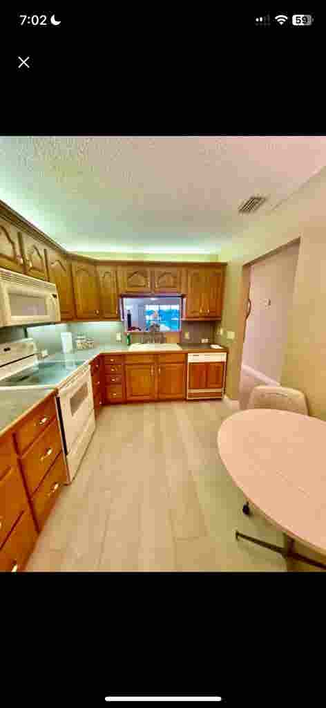 Room with End-Suite Bathroom