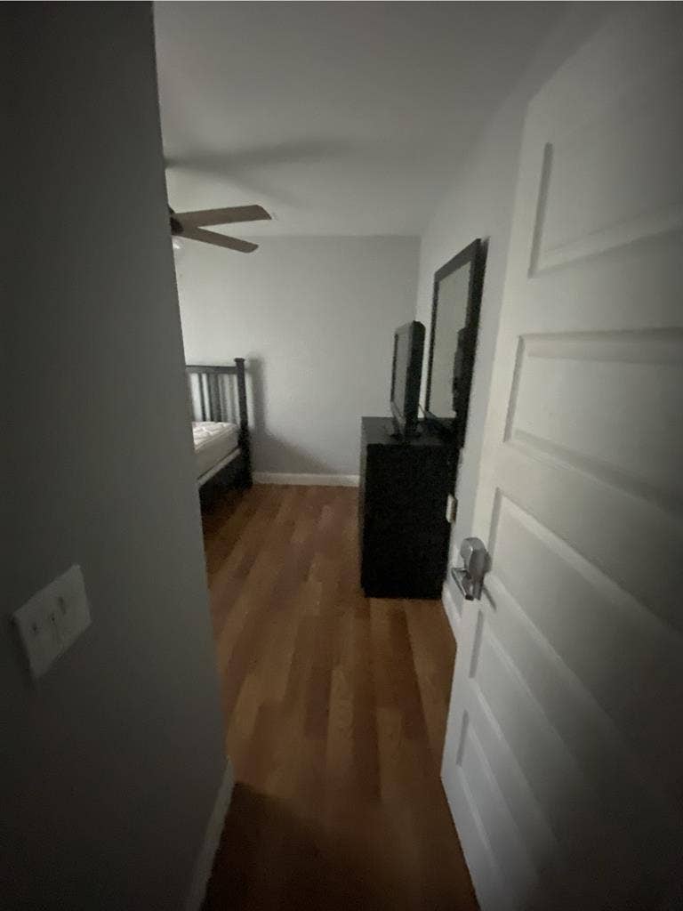 Room for rent near downtown