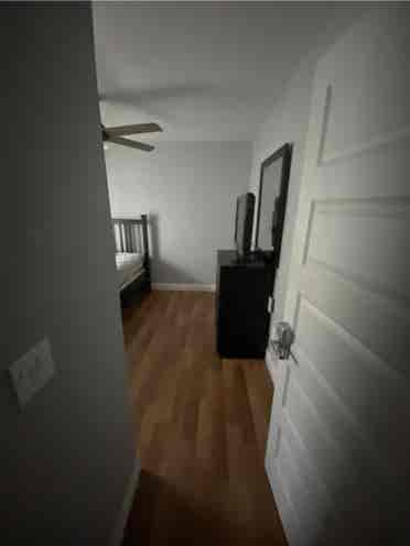 Room for rent near downtown