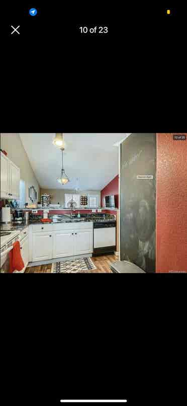Looking for one roommate