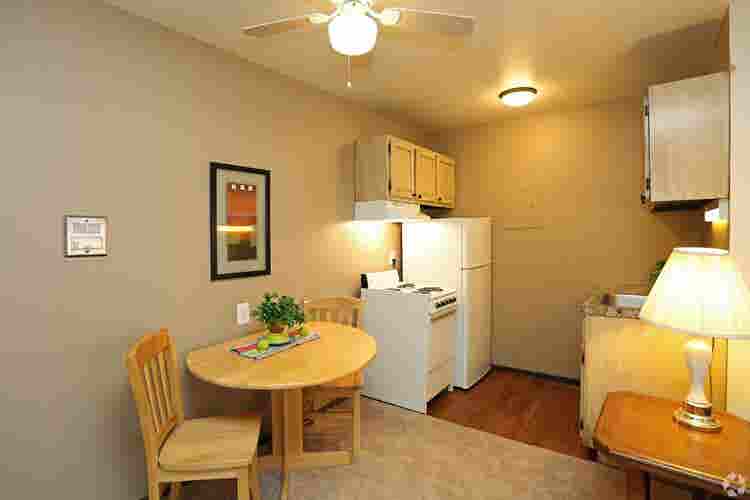 Studio Apartment Available!